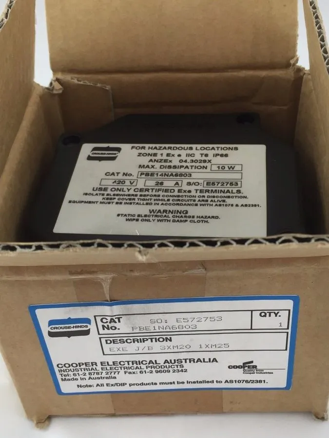 Электрооборудование Crouse-Hinds Junction Box Outlet J/B EX E 3XM20 1XM25 26A 42 — фото лота 1