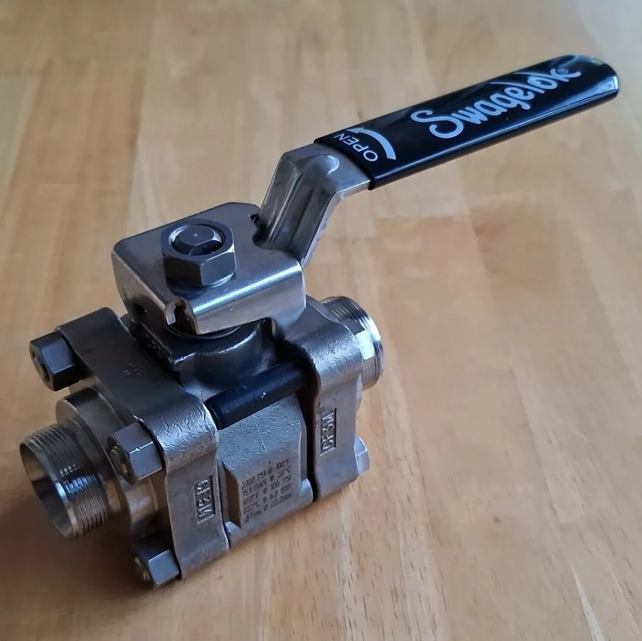 Клапан Swagelok SS-65TS16 Stainless Steel 60 Series Ball Valve