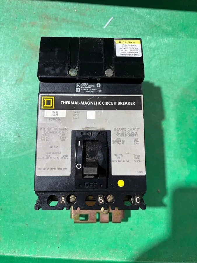 Автоматический выключатель Square D FC34015 Circuit Breaker 15 Amp, 3 Pole, 480V