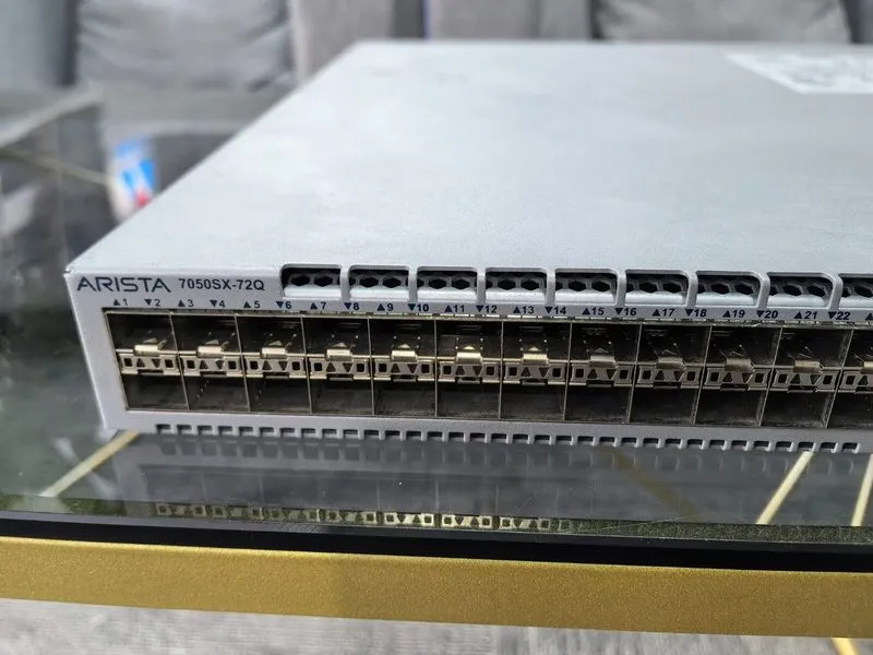 Коммутатор Arista DCS-7050SX-72Q-F 48xSFP+ 6x40GbE QSFP+ switch — фото лота 2