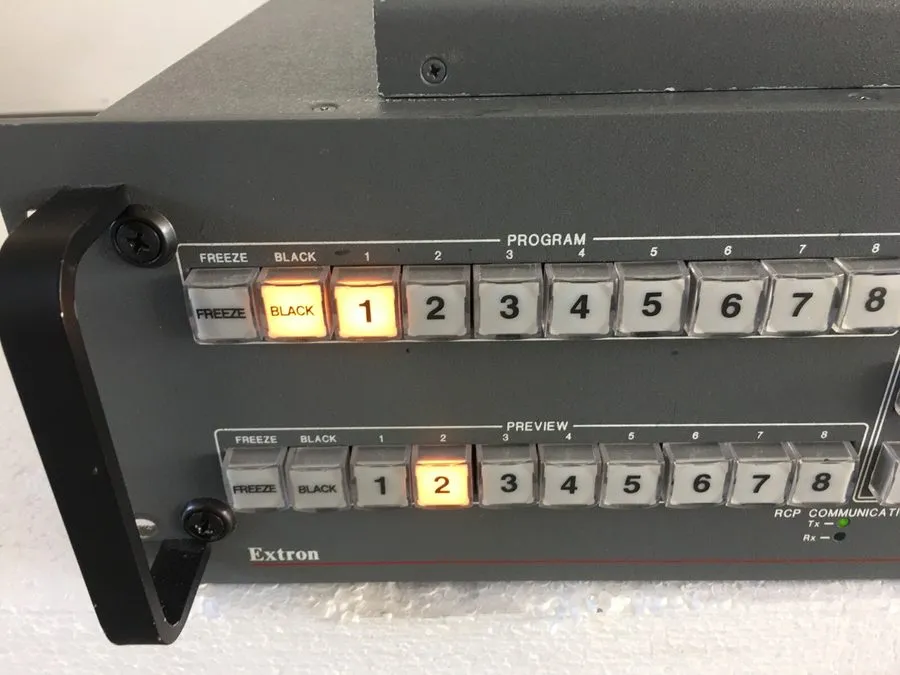 Видеокоммутатор Extron SGS 408 HDTV Seamless Graphic Switcher + Remote RCP-1000 — фото лота 1
