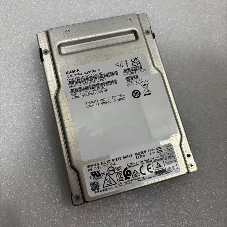 SSD-накопитель Kioxia KPM71RUG1T92 1.92TB SDFU005CGA02T SAS 24Gbps 2.5 inch Inte