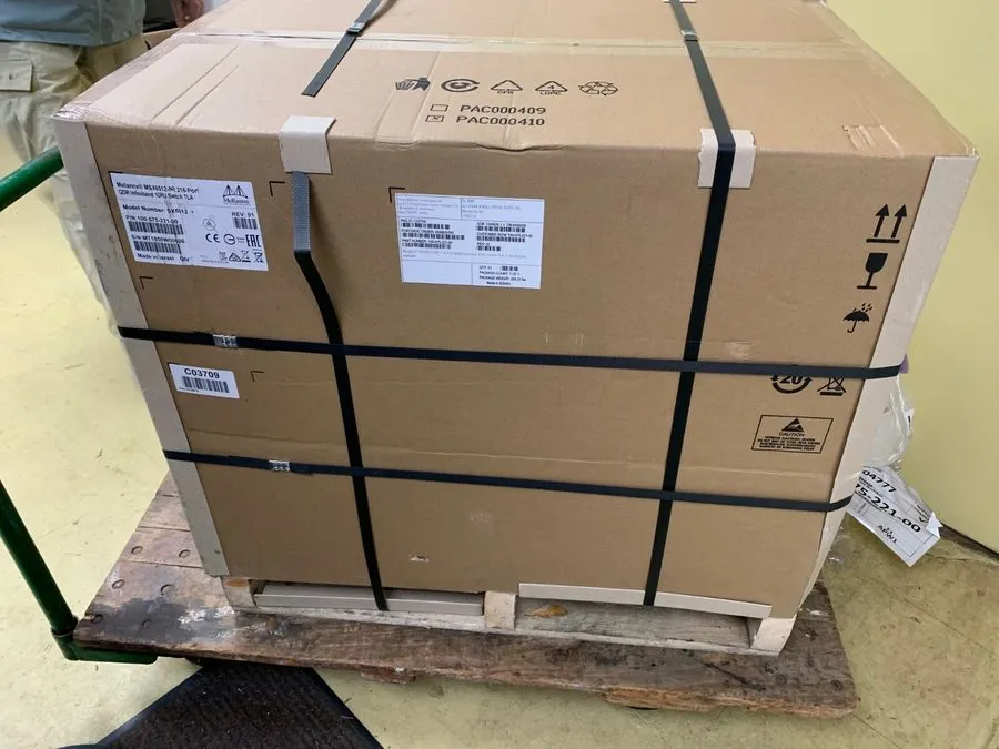 Коммутатор Mellanox MSX6512 216-port FDR 56Gb/s InfiniBand SDN Switch System