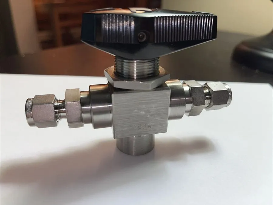 Клапан Swagelok SS-83XTS4 SS 3-Piece High Pressure 3-Way Ball Valve FNSP
