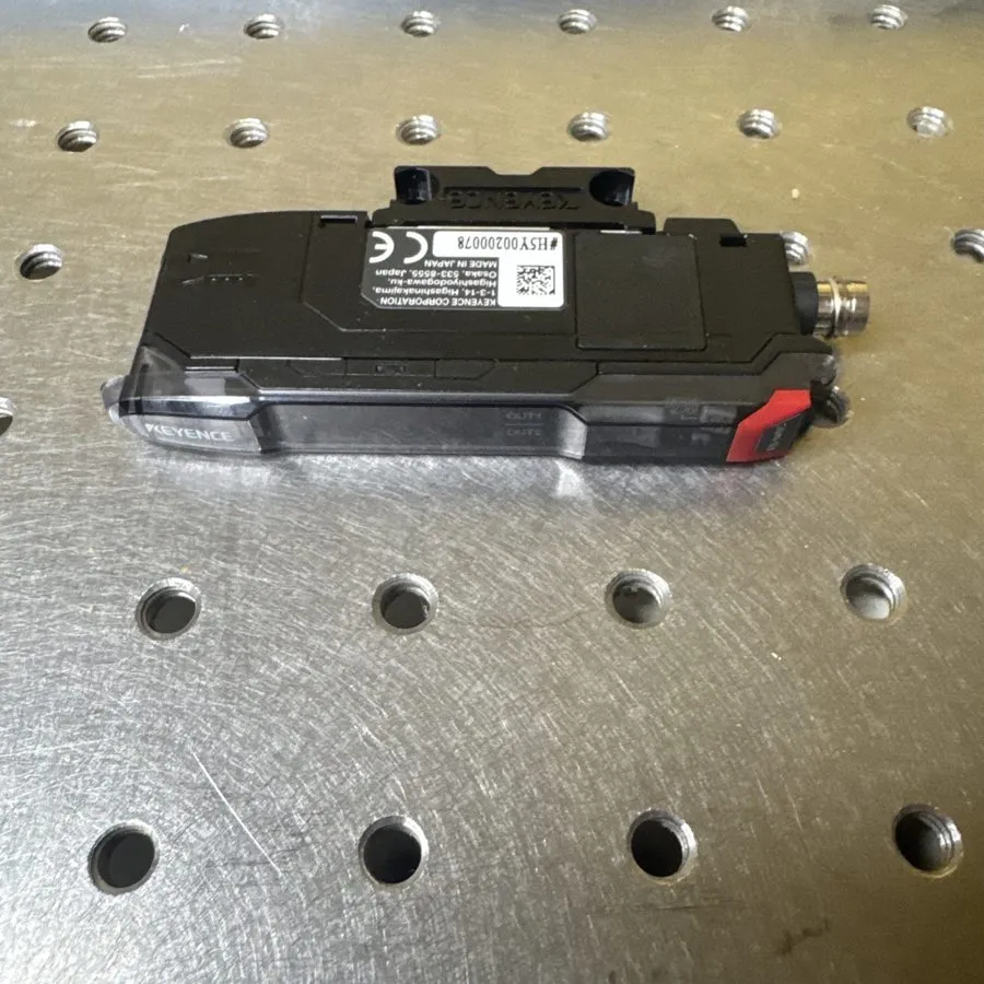 Датчик Keyence FS-N41C Fiber Sensor Amplifer