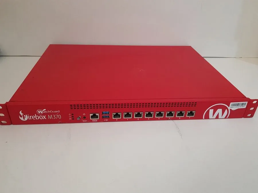 Межсетевой экран WatchGuard Firebox M370 WL6AE8 8-Port Network Security Applianc