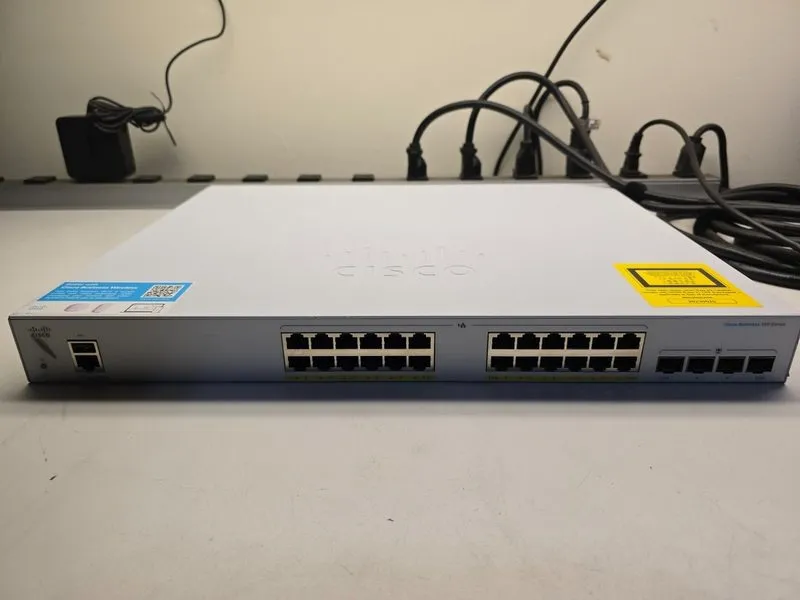 Коммутатор Cisco Refresh CBS350-24FP-4G 24 Port Gigabit PoE Managed Switch