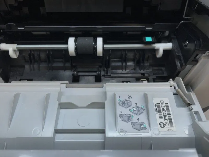 Лазерный принтер HP LaserJet Enterprise P3015n Laser Printer CE527A