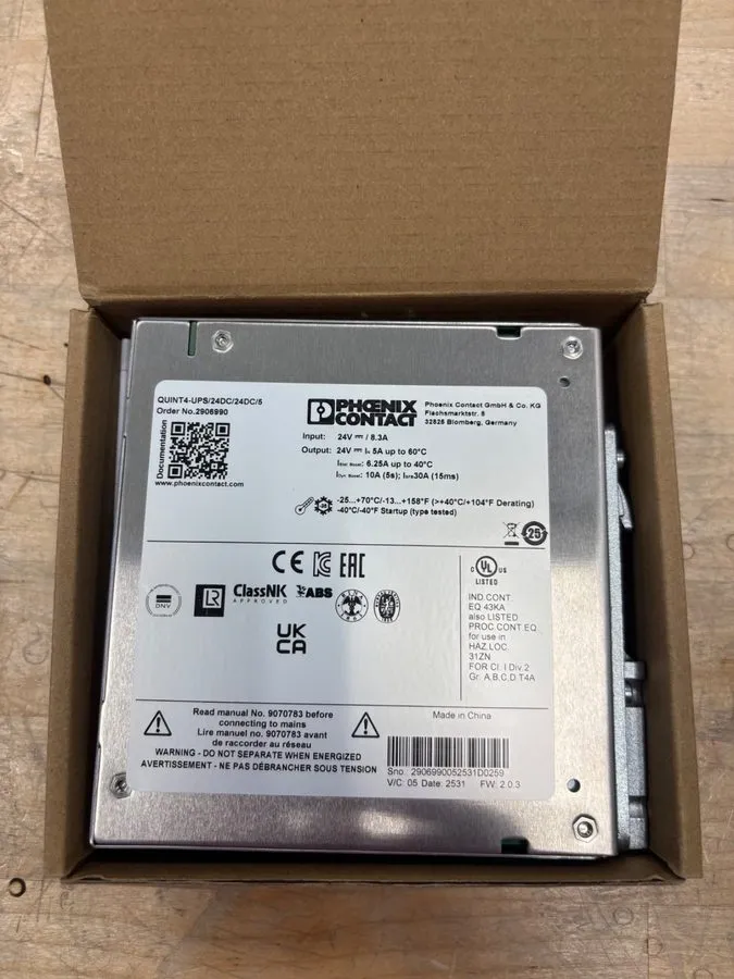 Блок питания PHOENIX CONTACT 2906990 QUINT4-UPS/24DC/24DC/5 DIN Rail Power Suppl — фото лота 1
