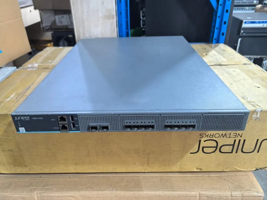 Межсетевой экран Juniper Networks SRX4100-AC 8 Port 10G SFP+ Service Gateway App