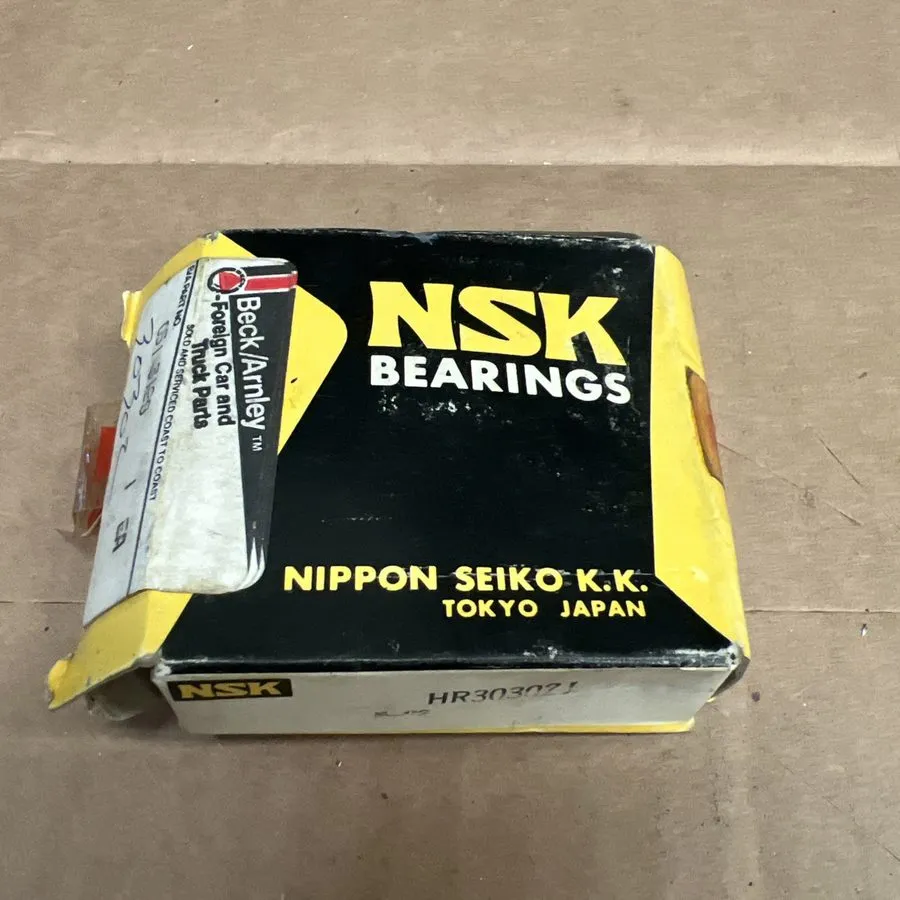 Подшипник NSK HR30302J, Tapered Roller Bearing, 15 x 42 x 14.25 mm — фото лота 2