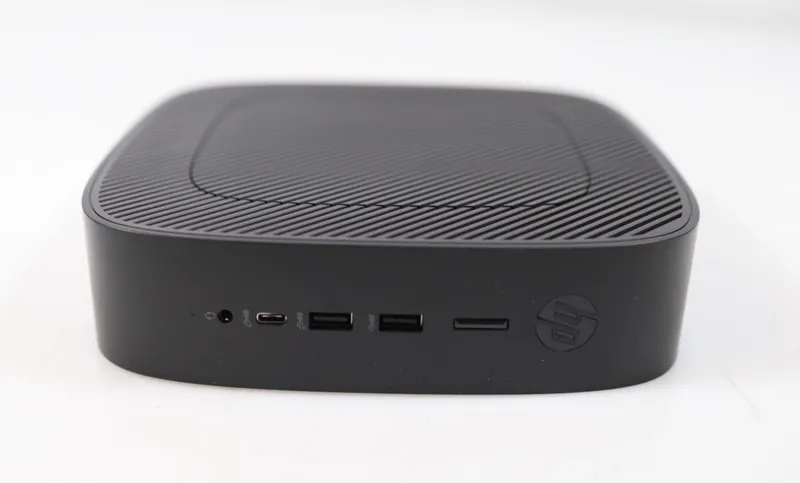 Тонкий клиент HP t740 Thin Client Desktop SFF AMD V1756B 16GB DDR4 32GB SSD Thin