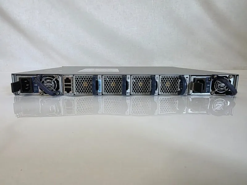 Трансивер Arista DCS-7050SX-72Q-R 48xSFP+ 6x40GbE QSFP+Lifetime — фото лота 4