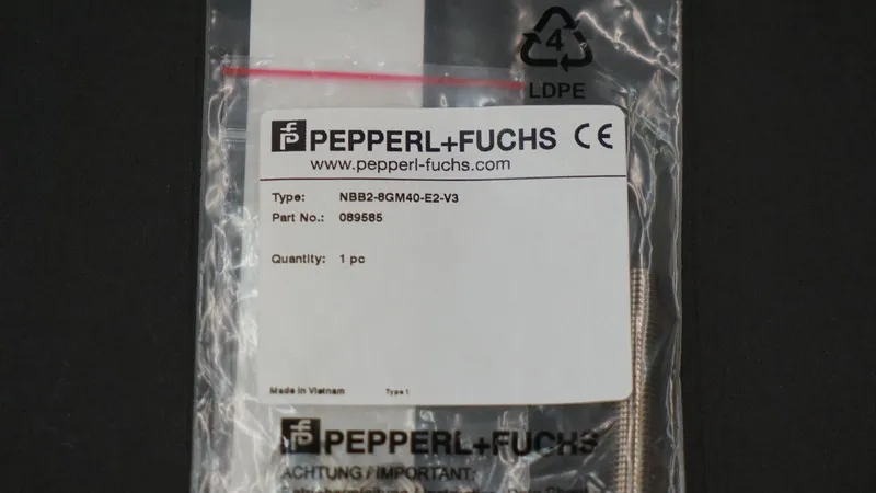 Датчик приближения PEPPERL+FUCHS NBB2-8GM40-E2-V3 Proximity Switch Sensor