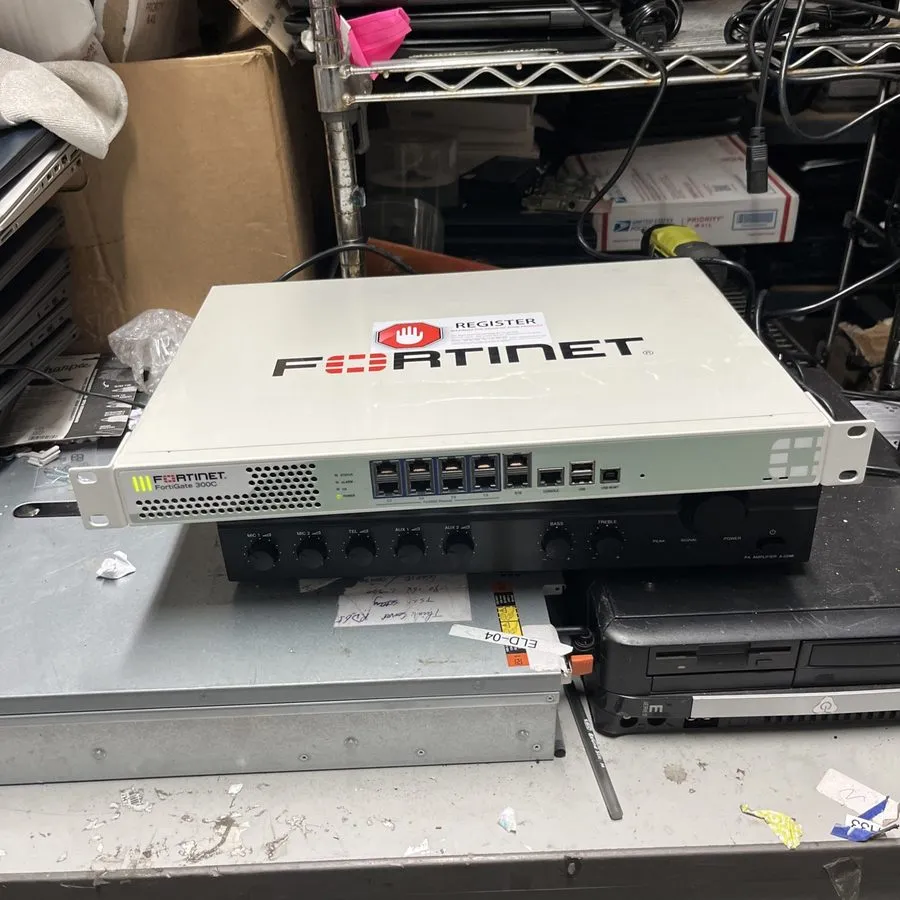 Межсетевой экран Fortinet FortiGate 300C FG-300C Network Security / Firewall
