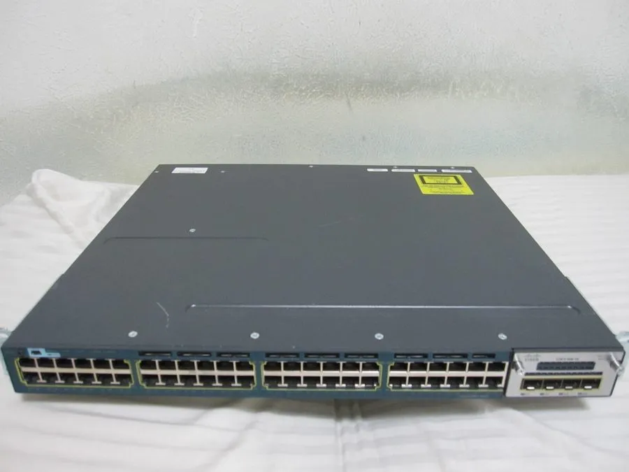 Коммутатор Cisco Catalyst WS-C3560X-48T-L 48-Port Gigabit Ethernet Switch