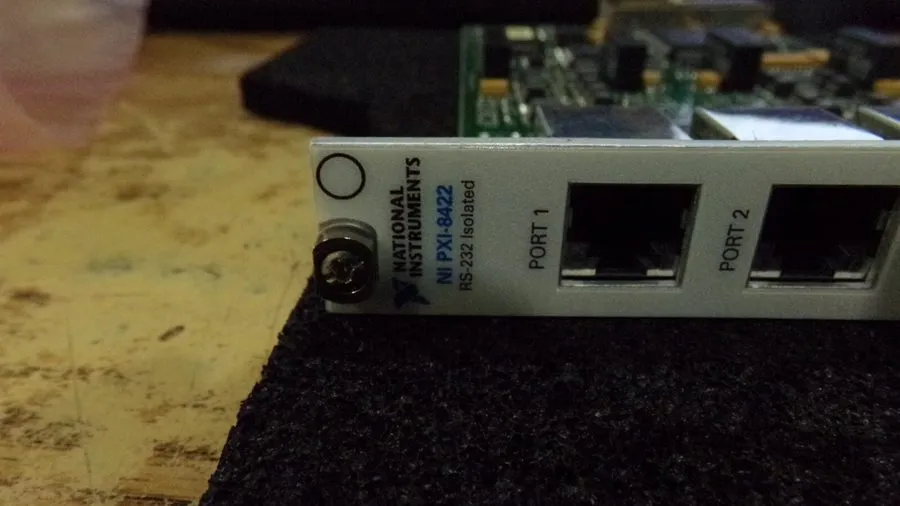 Модуль National Instruments PXI-8422 Isolated RS-232 PXI Module