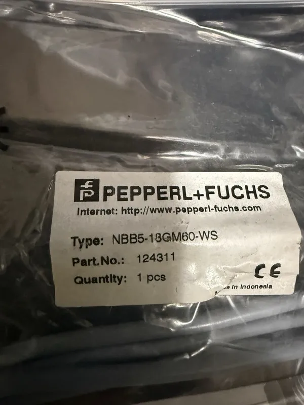 Датчик приближения Pepperl+ Fuchs NBB5-18GM60-WS 250VAC 200mA Proximity Sensor 1