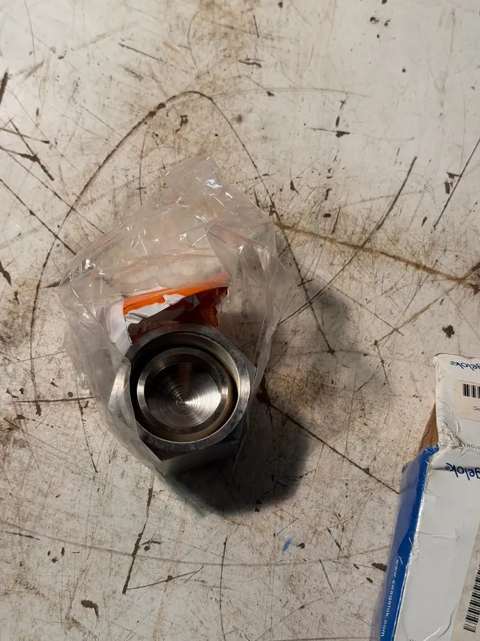 Фитинг Swagelok SS-2400-P 316 SS Plug