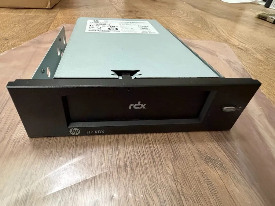 Накопитель RDX HP BRSLA-1101-DC RDX B7B62A USB3 Internal Removable Disk Backup S — фото лота 2