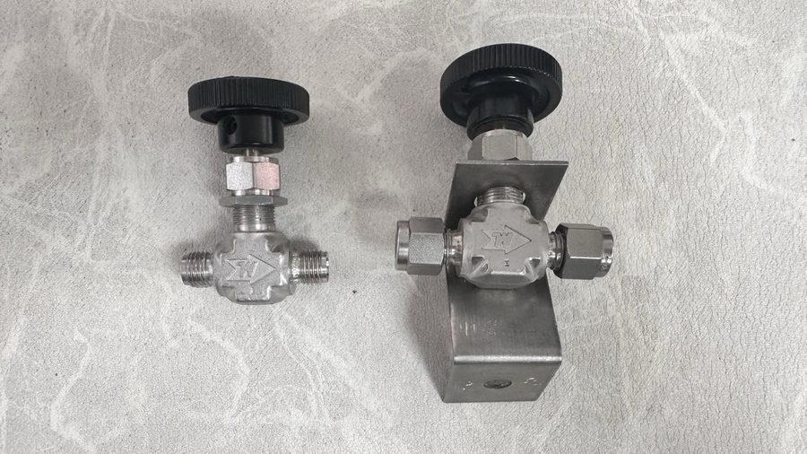 Клапан PC X Swagelok SS-1RS4 SS Integral Bonnet Needle Valve, UK#350