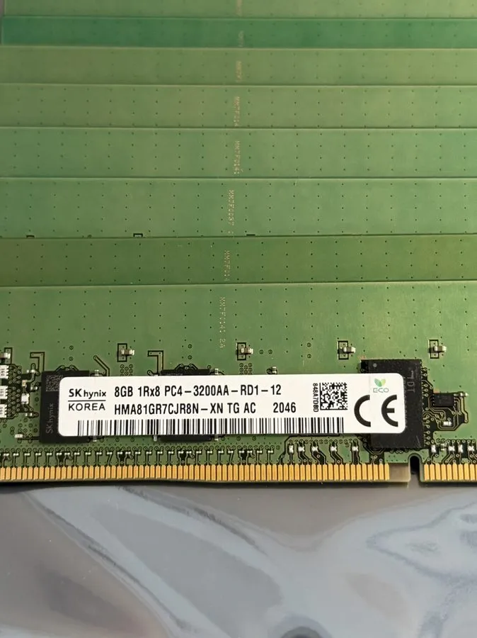 Модуль памяти Samsung 16GB 2Rx8 PC4-3200AA ECC RDIMM Server RAM M393A2K43DB3-CWE — фото лота 1