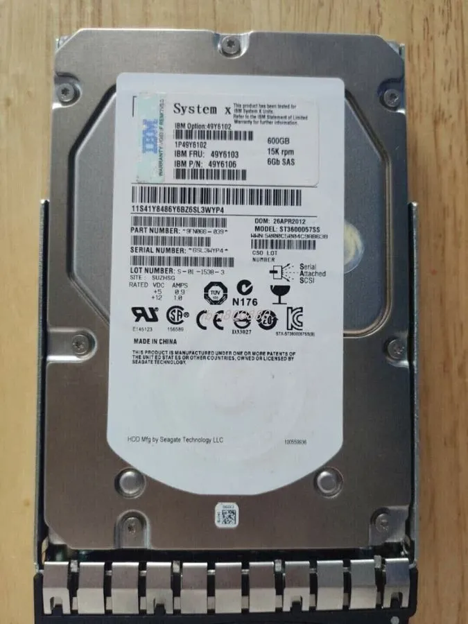 Жёсткий диск IBM 600GB 49Y6104 49Y6103 49Y6102 15K 6Gbps SAS 3.5" M4 HDD Hard Dr