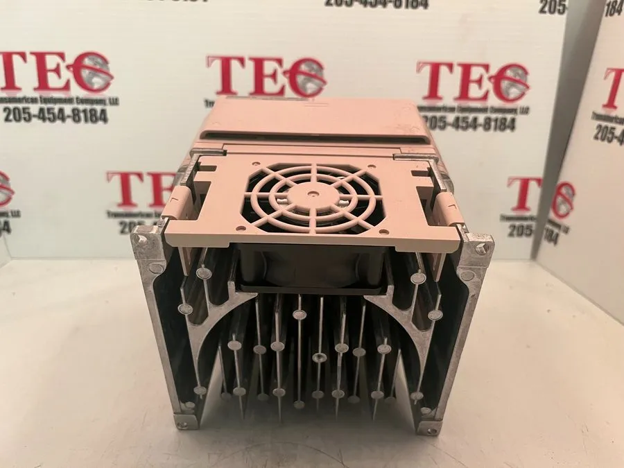 Частотный преобразователь Yaskawa CIMR-VU4A0011FAA V1000 Varible Frequency Drive