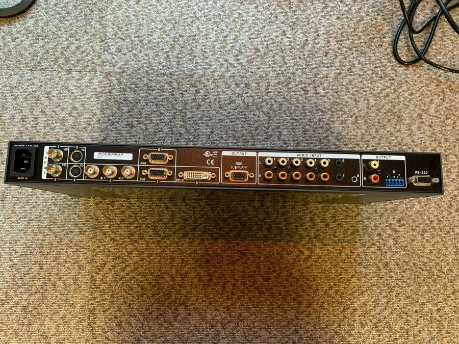 Видеокоммутатор Extron IN1508 rackmount Scaling Presentation AV Switcher — фото лота 2
