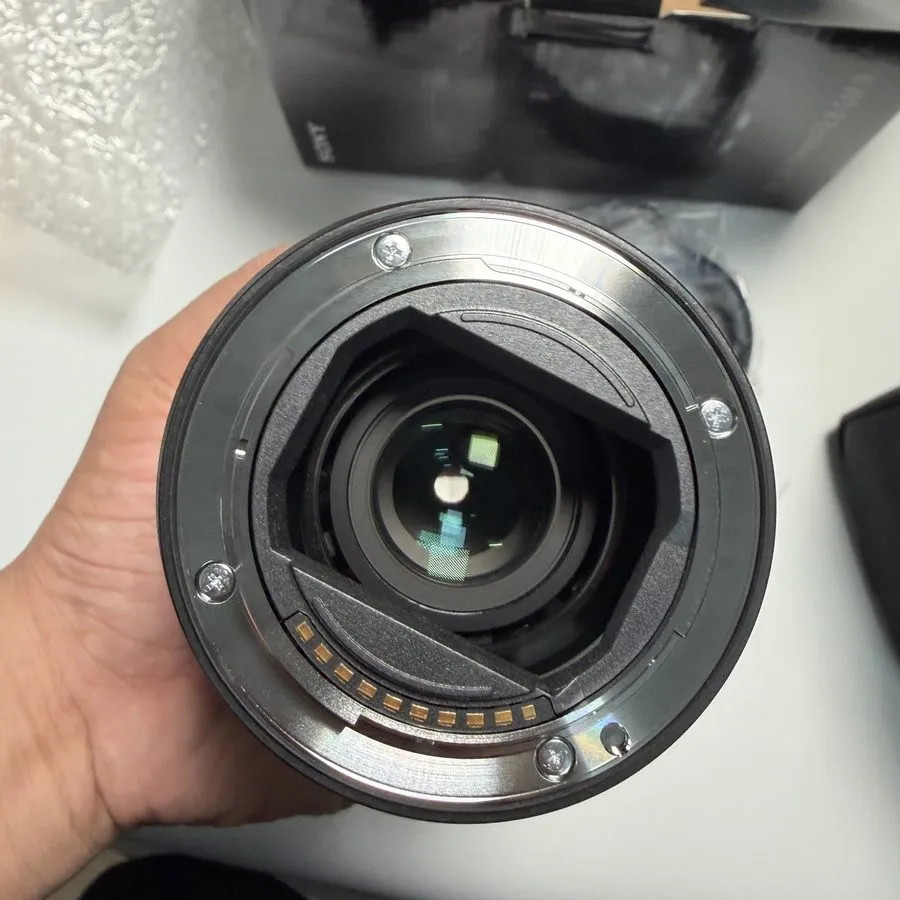 Объектив Sony Alpha G Master FE 24-70mm F2.8 GM II Lens (SEL2470GM2)