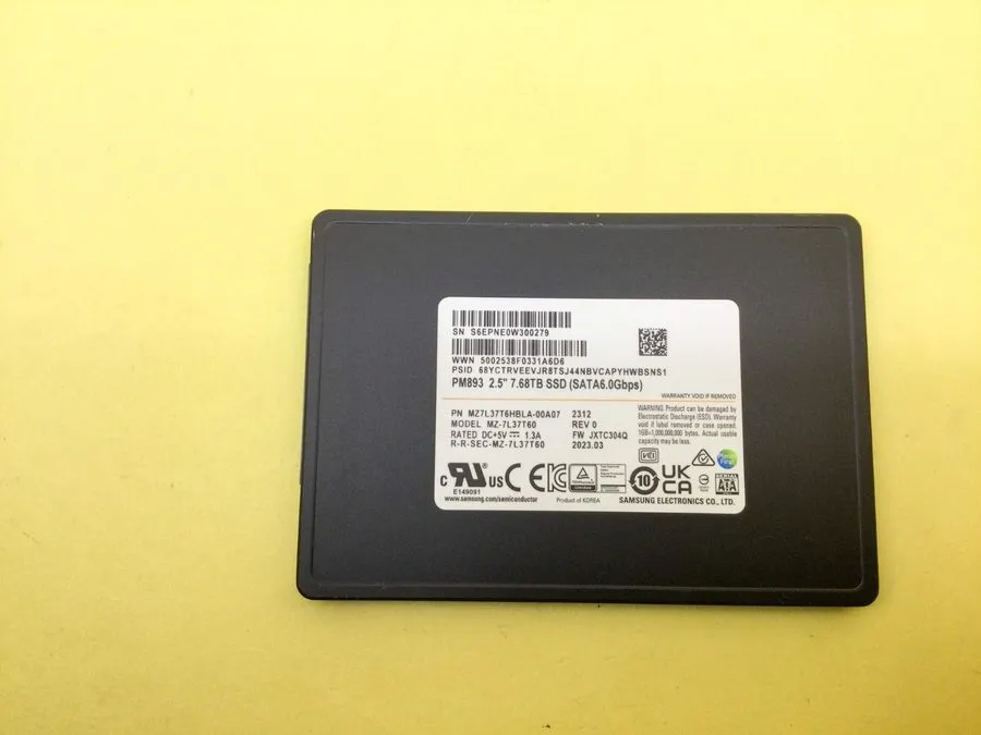 SSD-накопитель Samsung PM893 7.68TB SATA 6Gb/s 2.5" SSD MZ-7L37T60 MZ7L37T6HBLA