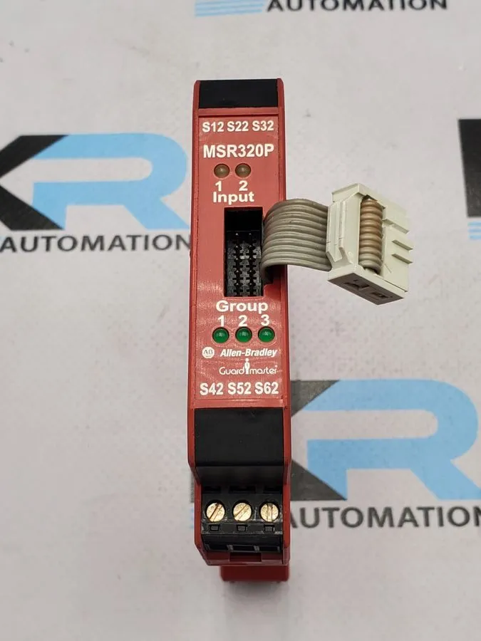 Реле безопасности Allen Bradley MSR320P Guard Master Safety Relay 440R-W23218