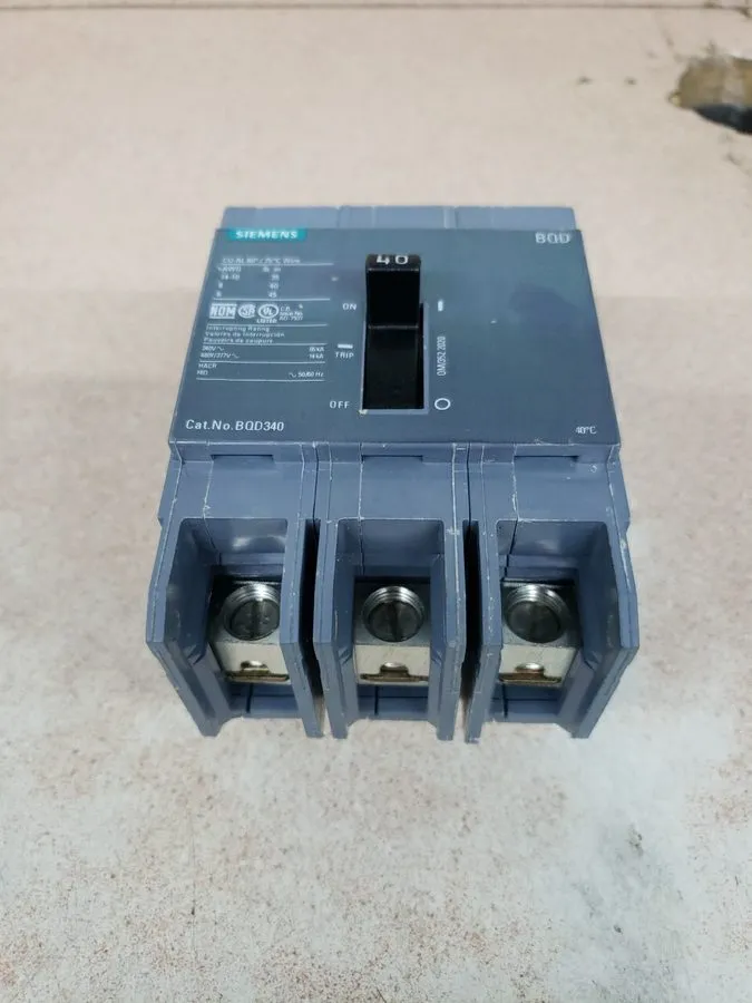 Автоматический выключатель Siemens BQD340 3 Pole 40Amp, 480V Circuit Breaker Bla