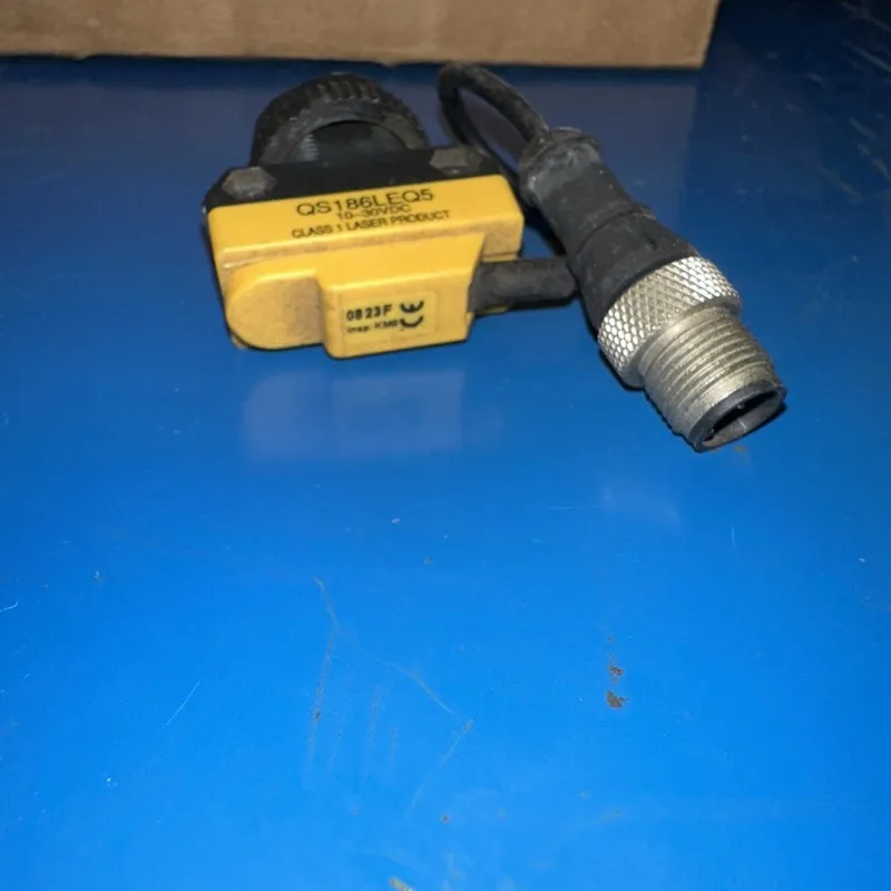 Фотоэлектрический датчик BANNER QS186LEQ5, PHOTOELECTRIC SENSOR, 71324 — фото лота 1