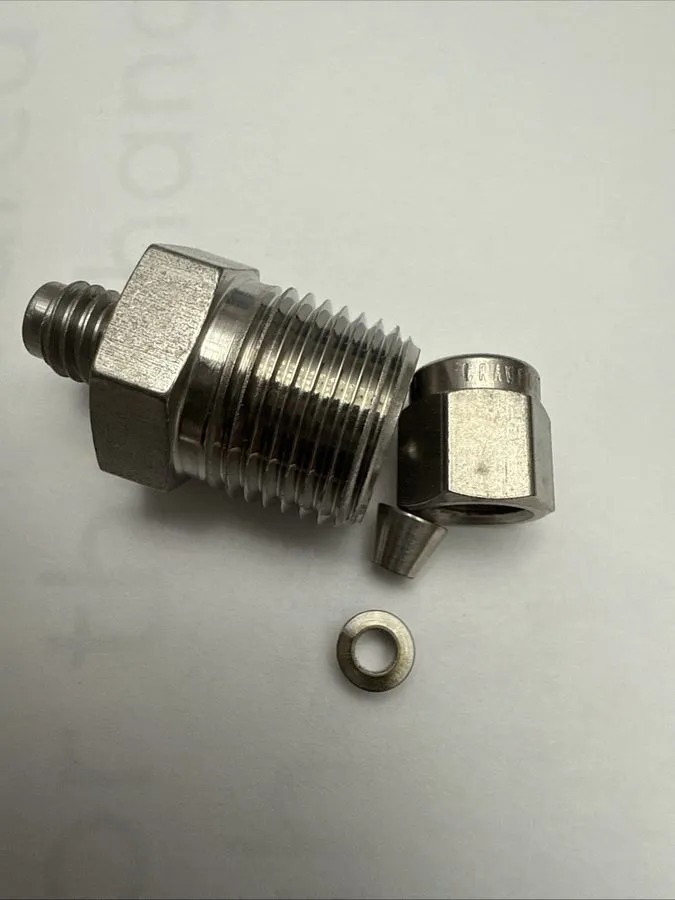Фитинг Swagelok SS-200-1-6, Stainless Steel Tube Fitting, Male Connector — фото лота 2