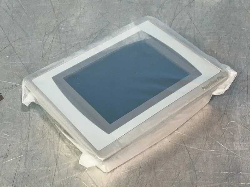 Панель оператора ALLEN-BRADLEY PANELVIEW PLUS 7 OPERATOR PANEL 2711P-T7C21D8S