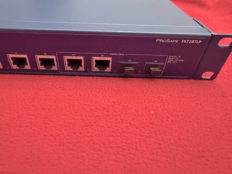 Коммутатор NETGEAR ProSafe FS728TLP 28-Port Smart Switch 12 Poe and 4 Gigabit Po