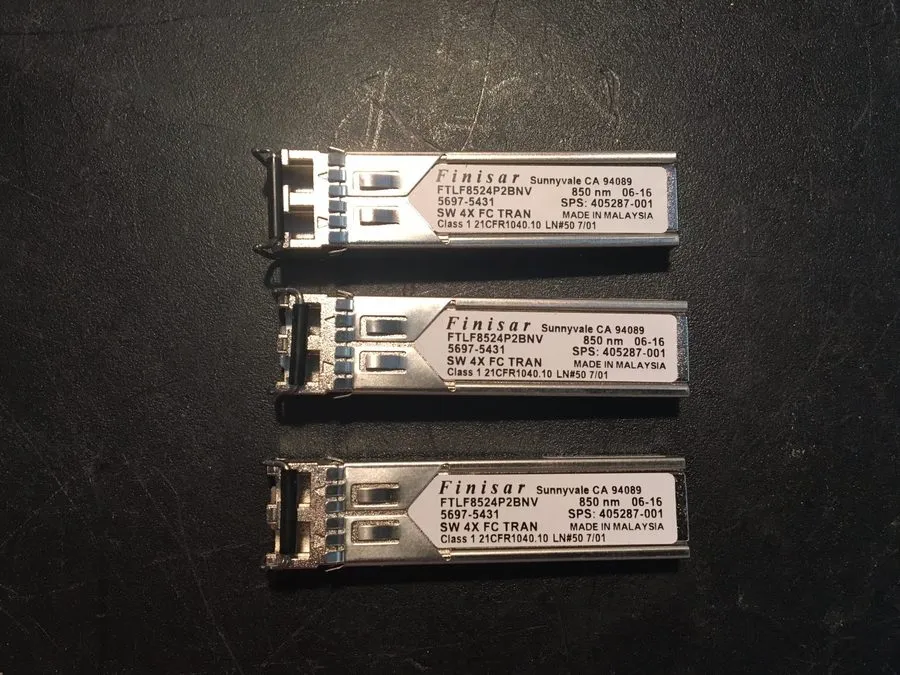 Трансивер Finisar FTLF8524P2BNV SFP SX 4GB 850nm 500m LC MMF Transceiver