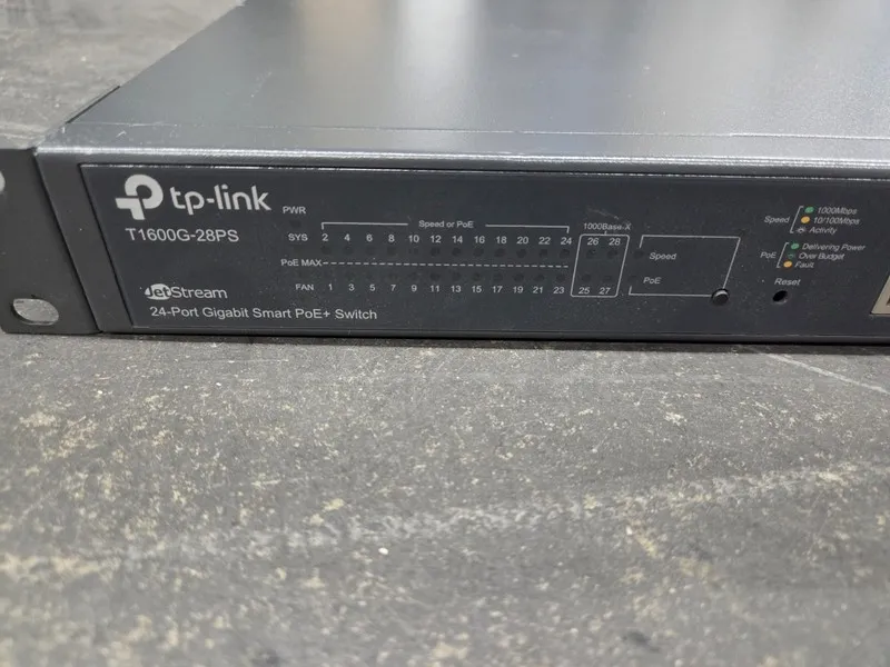 Коммутатор TP-Link T1600G-28PS JetStream 24-port Gigabit smart PoE+ Switch