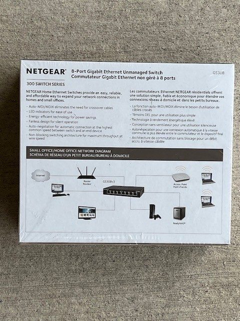 Коммутатор NETGEAR GS308 GS308-300PAS 8-Port Gigabit Ethernet Unmanaged Switch