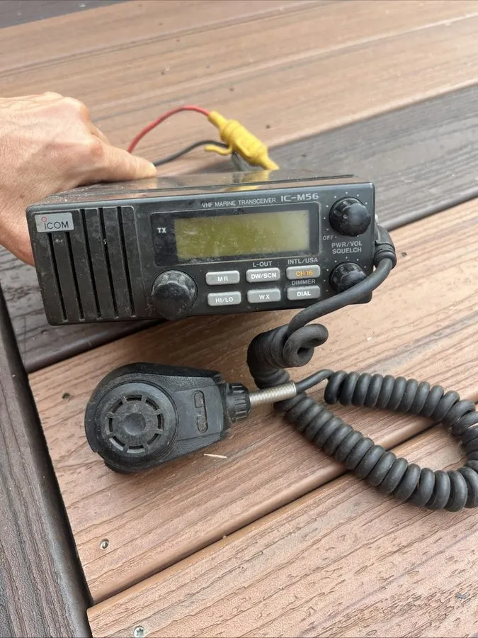Радиостанция ICOM IC-M56 Marine VHF Transceiver Radio Communication IC M56 Chann