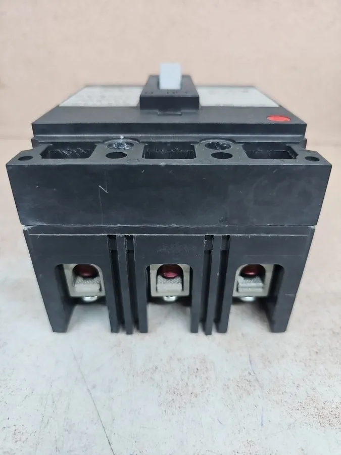 Автоматический выключатель GE TED134070 Circuit Breaker W/ Shunt Trip 70A 3P 480