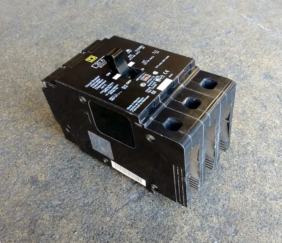 Автоматический выключатель SQUARE D EDB34020, 3P, 20A, 480V, BOLT-ON CIRCUIT BRE