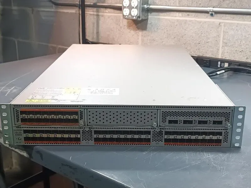 Коммутатор Cisco Nexus 5596UP 48-Port 10G SFP Ethernet Switch