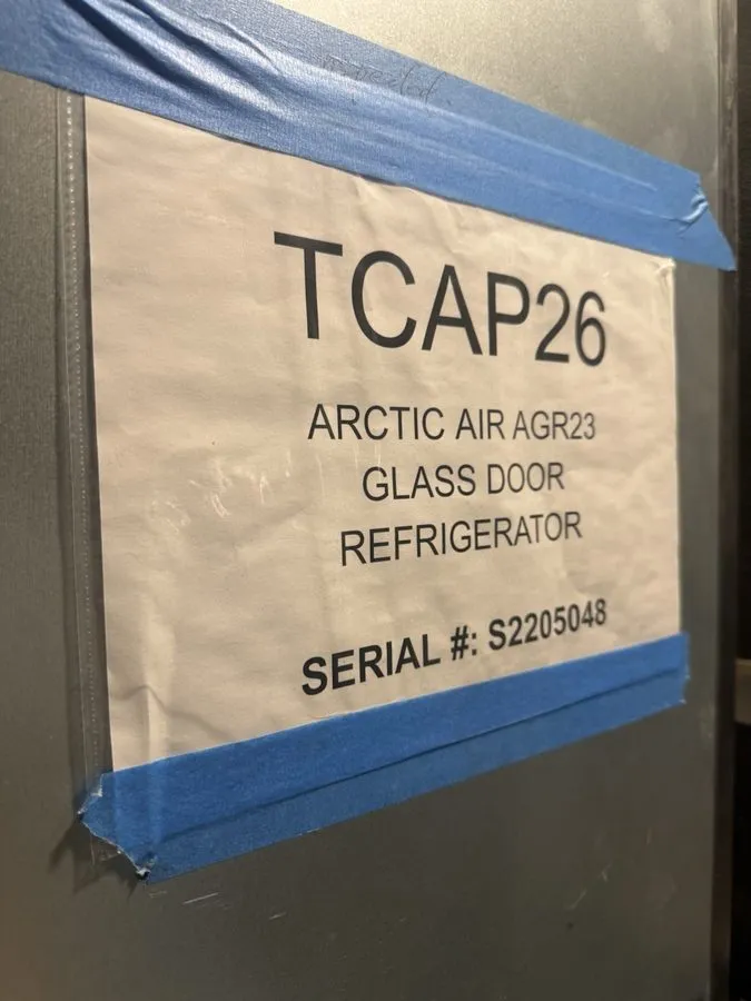 Холодильный шкаф Arctic Air AGR23 23CuFt Single Glass Door Reach-In Refrigerator — фото лота 1