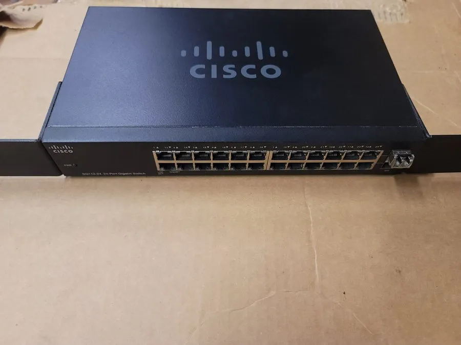 Коммутатор Cisco Compact 24-Port Gigabit Unmanaged Network Switch SG112-24