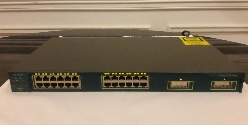 Коммутатор Cisco WS-C2950G-24-EI Catalyst 2950G 2 GBIC Slots 24-Port 10/100 Swit