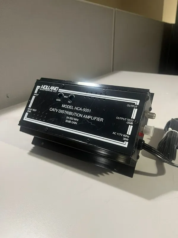 Усилитель ТВ-сигнала Holland HCA-5051 CATV Distribution Amplifier 54-550 MHz 50d