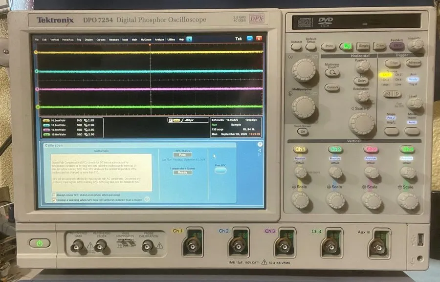 Осциллограф Tektronix DPO7254 Digita/l Phosphor Oscilloscope, 40GS/s 2.5GHz 4CH — фото лота 2