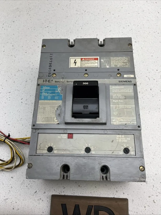 Автоматический выключатель Siemens / ITE Sentron 300 Amp Circuit Breaker 600 VAC